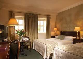 Отель Castle Hotel Macroom Макрум Стандартный двухместный номер с 2 отдельными кроватями-4